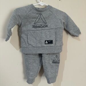 Reebok 0/3 Months Gray Crewneck Pullover Jogger Set